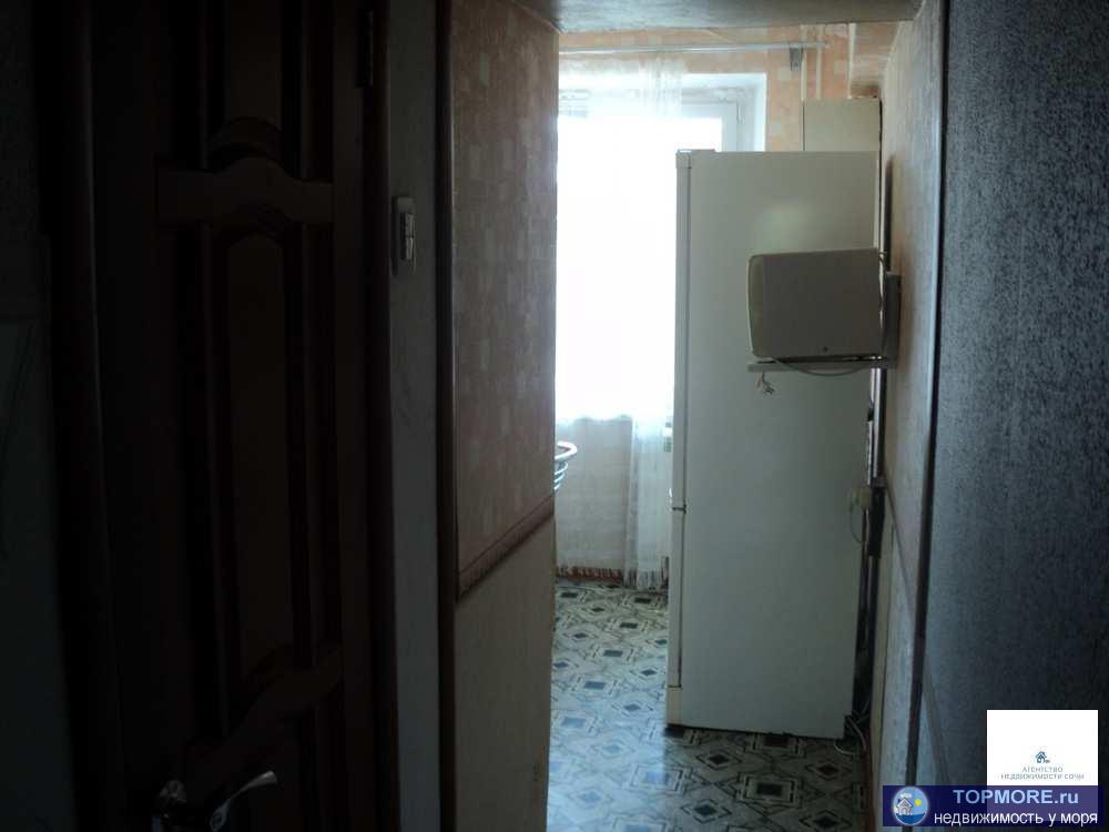 Продаю просторную 3-комнатную квартиру в м-кр Бытха на ул. Ясногорская 32 . С видом на море . раздельный с/у, лоджия... - 2