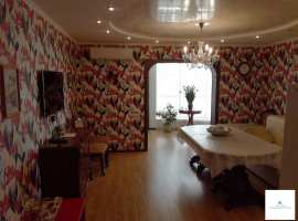 Продаю квартиру в самом центре города, в 5 минутах пешим шагом от...