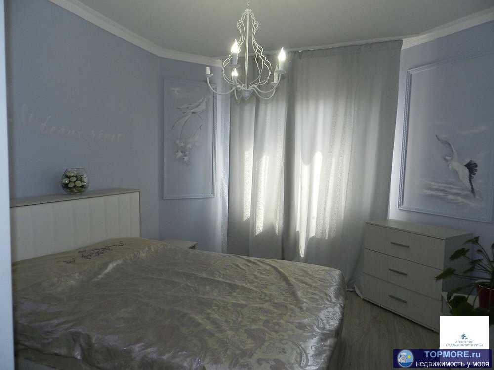 Собственник продаёт мебелированную, просторную, солнечную квартиру - 3 комнаты ( лоджии использовались под детские...