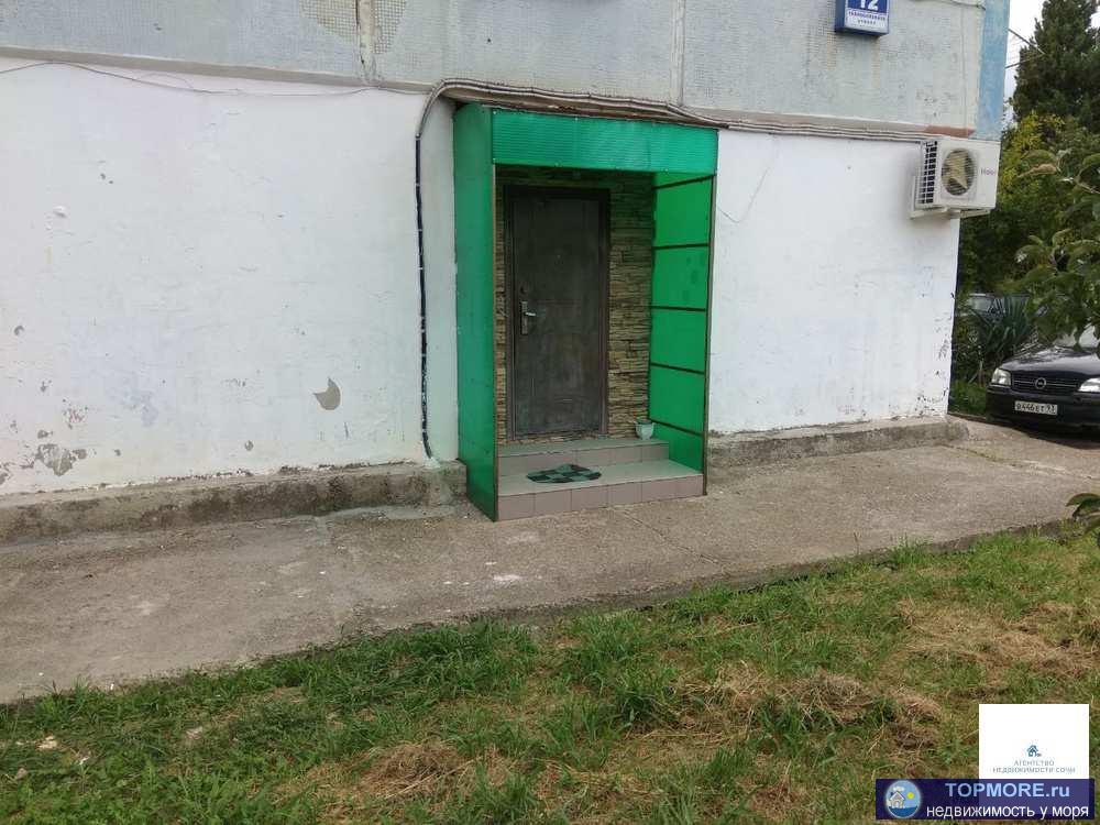 Срочно! Собственик. Квартира на Бытхе 140, 8 кв.м, первый этаж. Квартира состоит из двух изолированных друг от друга... - 1