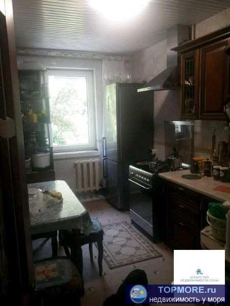 Спальный район ровнина , садик , школа , поликлиника , (890м до моря), магазины всё это в шаговой доступности, подвал...