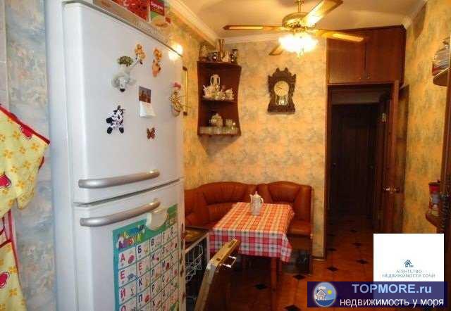 Продам квартиру  3-к квартира 80 м? на 3 этаже 12-этажного монолитного дома квартира в центре. Жилое состояние.   Все...