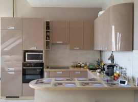 Продается 3 комнатная квартира, в доме Бизнес-класса по...