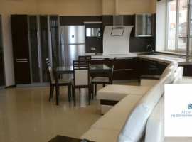 Продается большая трех комнатная квартира 130 м2 полностью с...