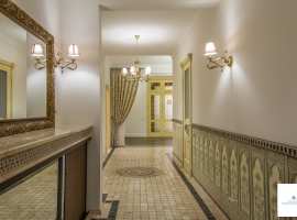 Дом располагается в 7 мин ходьбы от морпорта, в 5 мин от торговой...