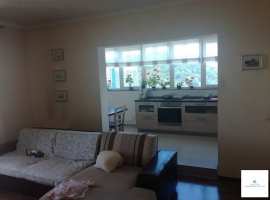 Продаю трехкомнатную квартиру в жилом комплексе бизнес-класса с...