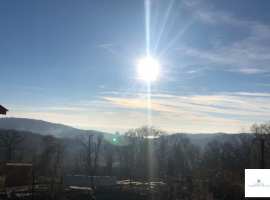 Продаю земельный участок 12 сот, газ вода свет все центральное

вид...