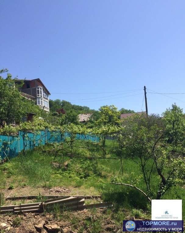 Продаю участок с подъездом к дому! Огорожен полноценным забором, свет есть, вода ручей, на участке есть небольшой... - 2