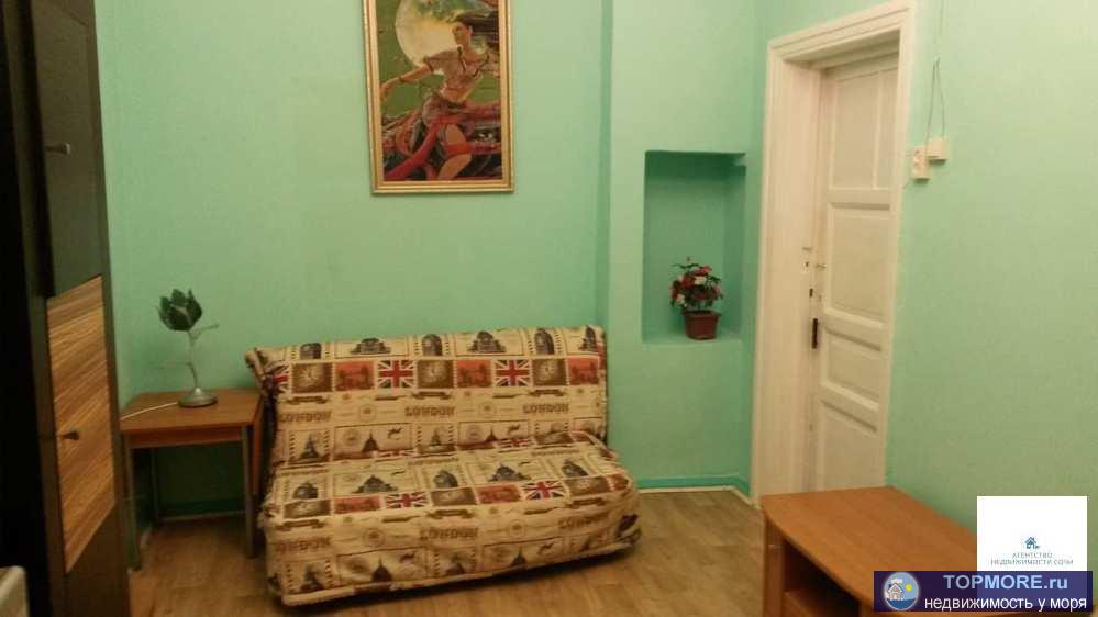 Продам квартиру в Самом центре города! 1-ыйэтаж, с возможностью перевода в нежилое и коммерческую недвижимость.