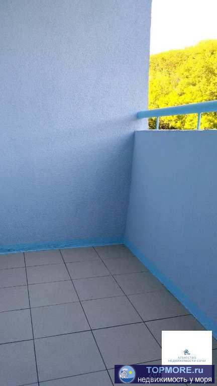 Продаю собственную квартиру в комфортабельном жилом комплексе. Квартира с ремонтом. Осталось поставить мебель.... - 2