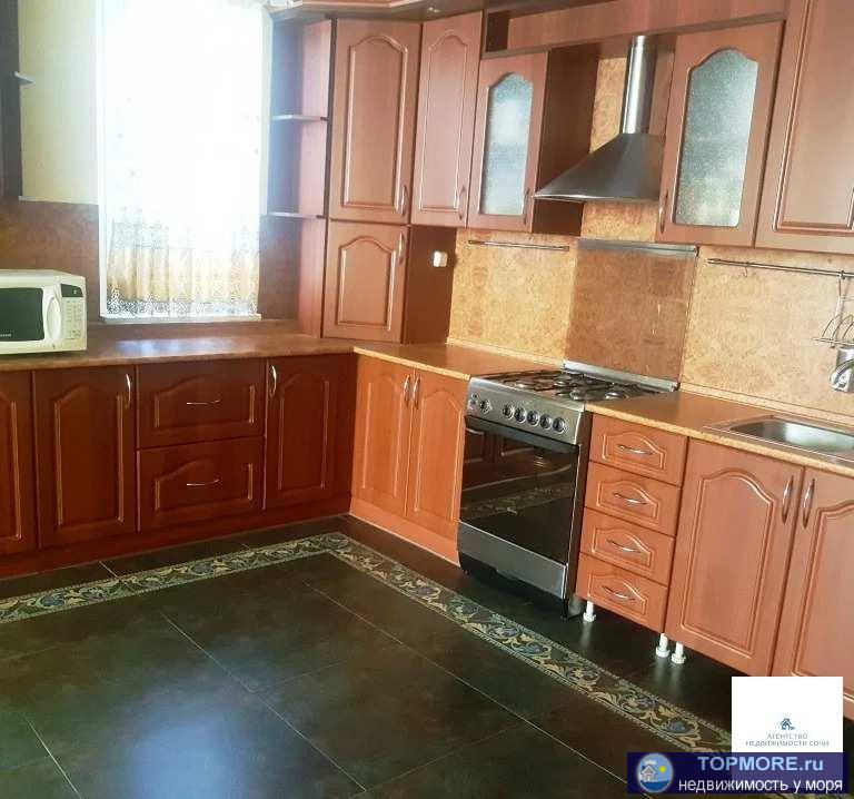 Продаётся 3х комнатная квартира, общей площадью 135 кв.м, с видом на море расположенная на втором этаже...