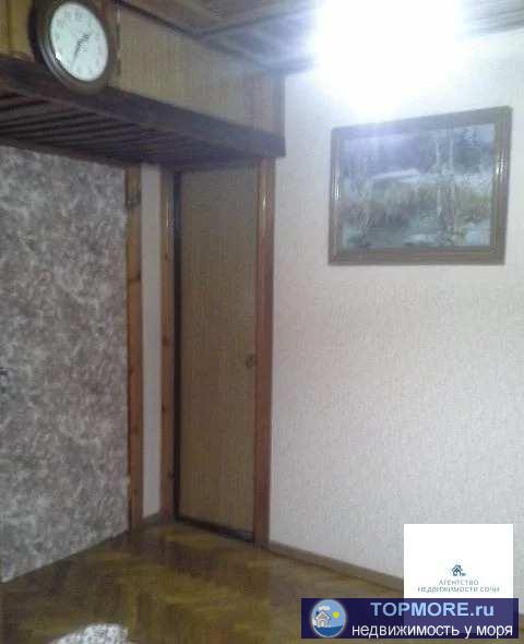 Продаю 3-х комнатную квартиру в центре Адлера, ул.Садовая. Один хозяин.  Рядом ТЦ 'Плаза', рынок, напротив сш.№25....