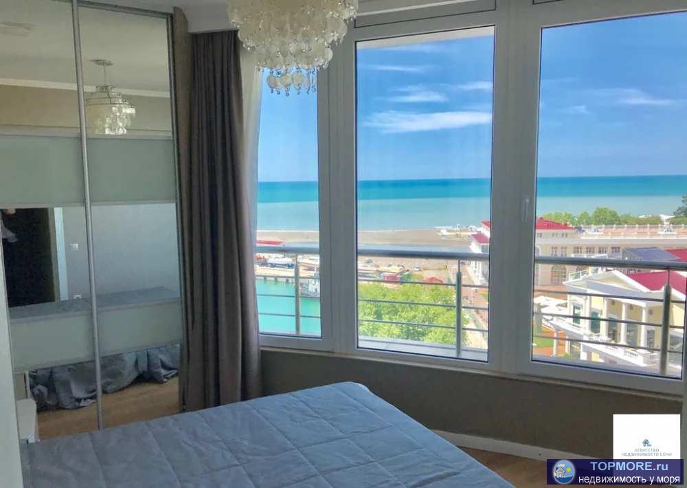 Продаю трёхкомнатную квартиру в элитном жилом комплексе ЖК 'Версаль' на самом берегу моря. По соседству с домом... - 2