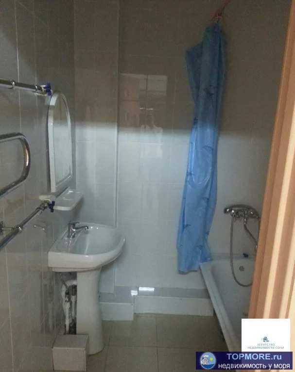 Светлая уютная квартира. Много воздуха. Одна комната с видом на гору Аибга и казино 'Сочи'. Окна двух других комнат и... - 2