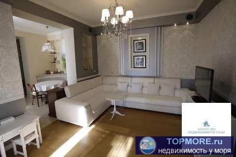 Собственник, в квартире никто не зарегистрирован. Три спальни. Из всех окон вид на море и зелень. Мебель остаётся.... - 1