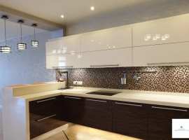 Продается просторная трехкомнатная квартира с ремонтом мебелью и...