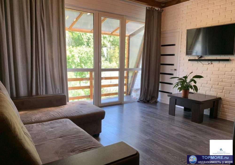 Продам квартиру с отличным видом на море.  2 этажа, на первом этаже санузел, спальня и кухня гостинная, на втором...