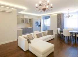 В новом доме бизнес -класса, продаю 3 -комнатную...