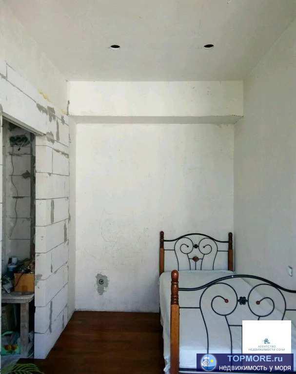 Квартира 2 комнаты, кухня, с/у совместный, балкон. Сделана электрика, сантехника, одна комната уже сделана чистовая...