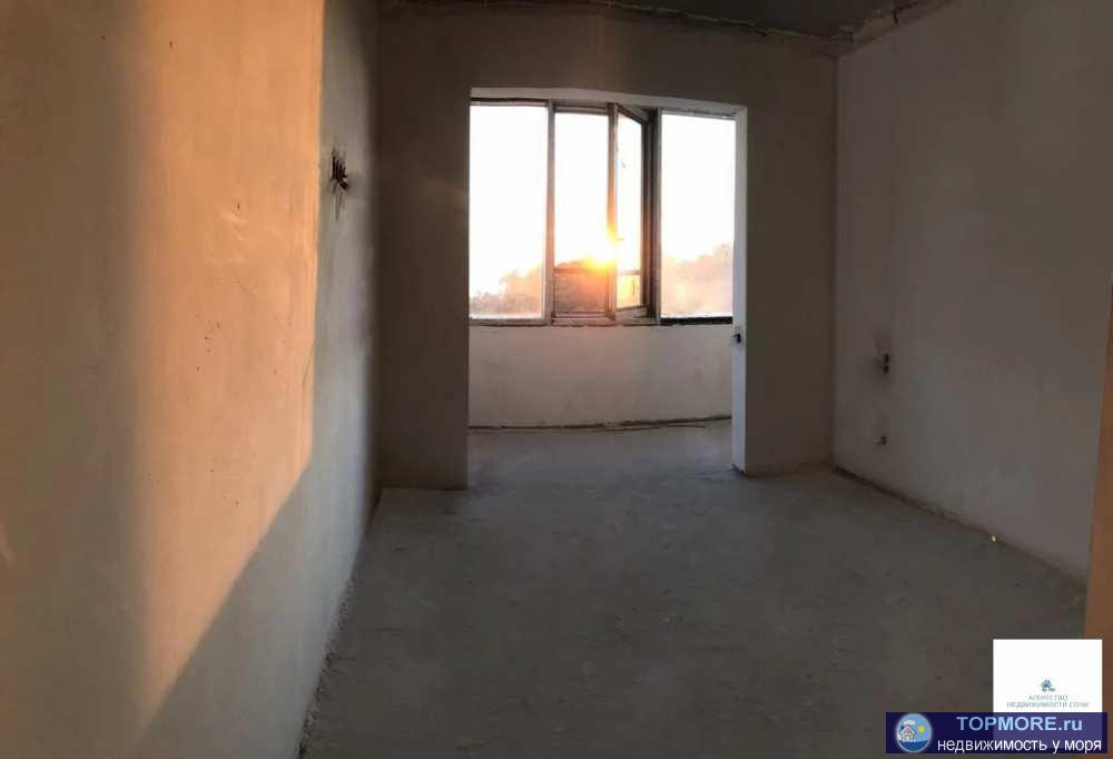 Продам квартиру с парковочным местом в подарок в современном жилом комплексе бизнес- класса.  Из окон квартиры...