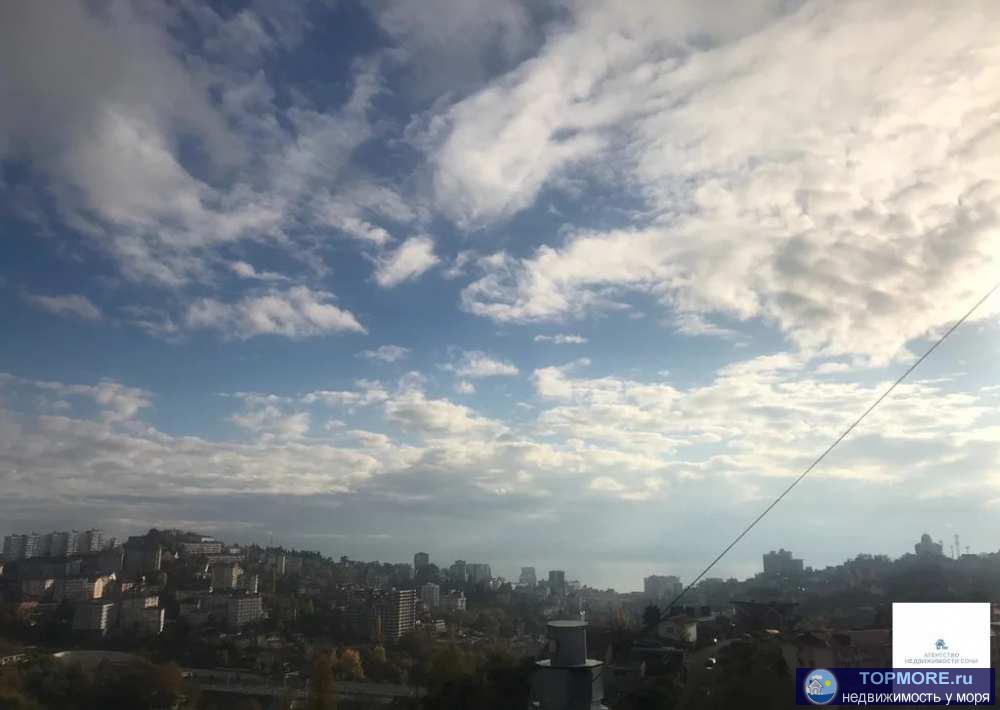 Квартира 55м2 отлично планируется, светлая, угловая, с потрясающим видом на море и город, в вечернее время вид просто... - 2