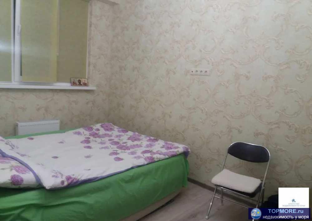 Продам полноценную однокомнатную квартиру с ремонтом, мебелью, техникой в районе Фабрициуса!  Ровное место!  Рядом с... - 2