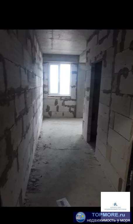 Горящее предложение от собственника! Дом сдан и заселен. Продаю квартиру свободной планировки в черновом варианте,... - 2