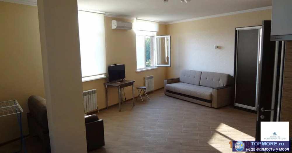 Продам квартиру в Сочи 44 кв. м. -. Из нее можно сделать хорошую двухкомнатную три окна в два направления.