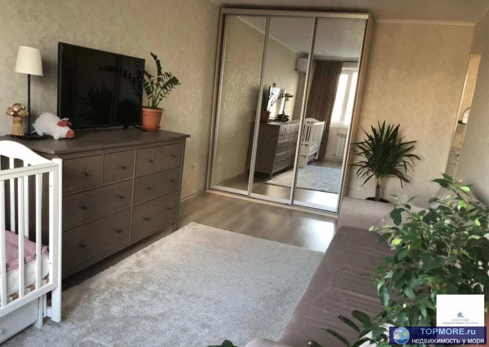 Собственник! Не риэлтор! Объявление реальное! Продам однокомнатную видовую квартиру с техникой и мебелью, район...