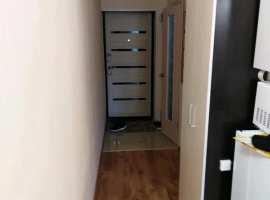 Дом с лифтом возле леса, рядом школа, детский сад, магазин Магнит,...