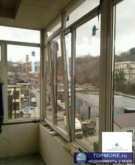 Чернновая Оделка элэктрика, сантехника, стиашка пола, стены под обои готова.дом сдан.документы в порядке, звоните... - 2