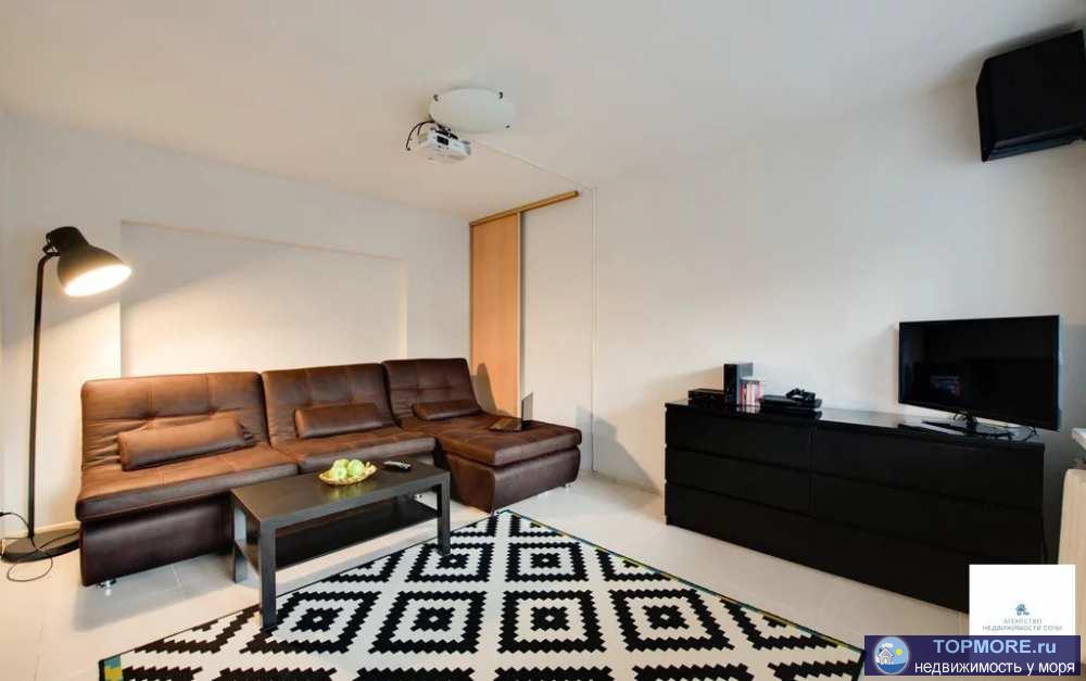 1-комнатная кв. без перепланировки.  Окна выходят на Цветной бульвар.  В гостиной и на лоджии встроенные гардеробные....