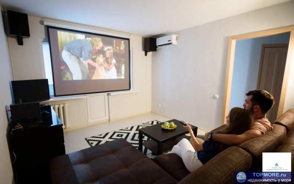 1-комнатная кв. без перепланировки.  Окна выходят на Цветной бульвар.  В гостиной и на лоджии встроенные гардеробные.... - 2