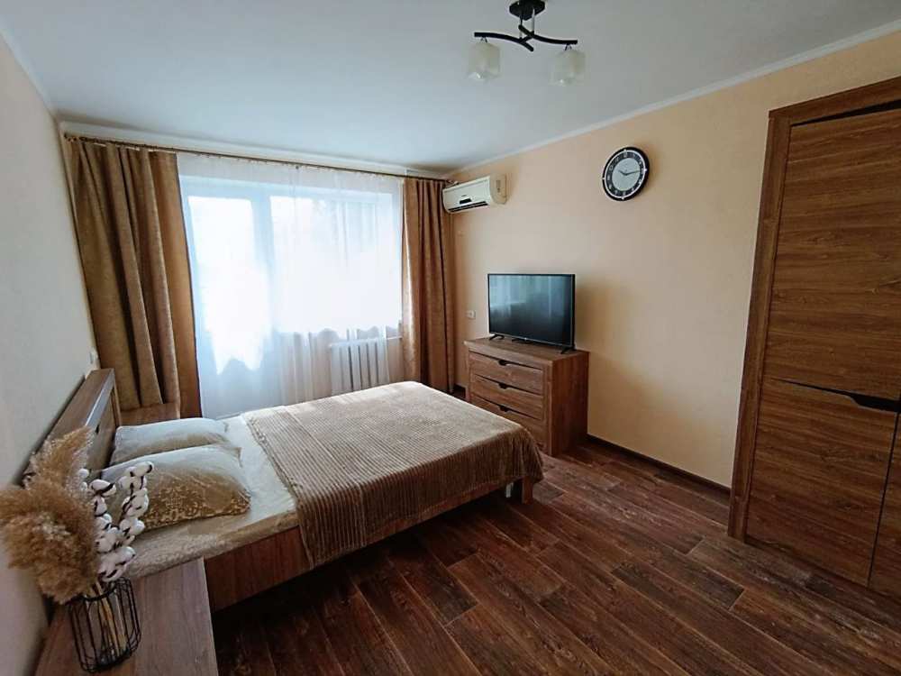 ОТКРЫТО БРОНИРОВАНИЕ НА СЕЗОН 2025    СУДАК. ДВУХКОМНАТНАЯ КВАРТИРА 10 МИНУТ ДО МОРЯ! Идеально для двух пар или... - 1