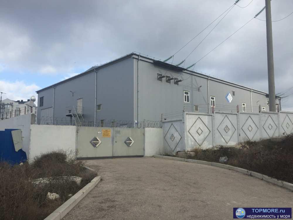 Продается участок под автосалон, ул. Колобова 24.  Общая площадь 30соток, огорожен.1 линия.  На участке стационарное...