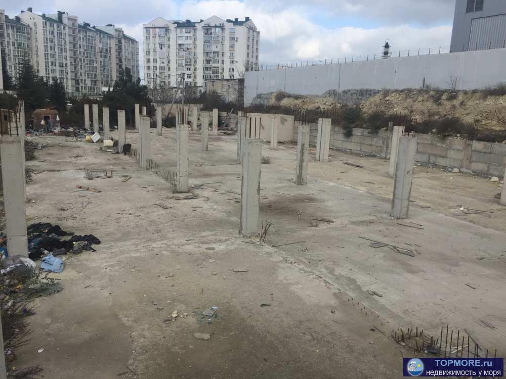 Продается участок под автосалон, ул. Колобова 24.  Общая площадь 30соток, огорожен.1 линия.  На участке стационарное... - 4