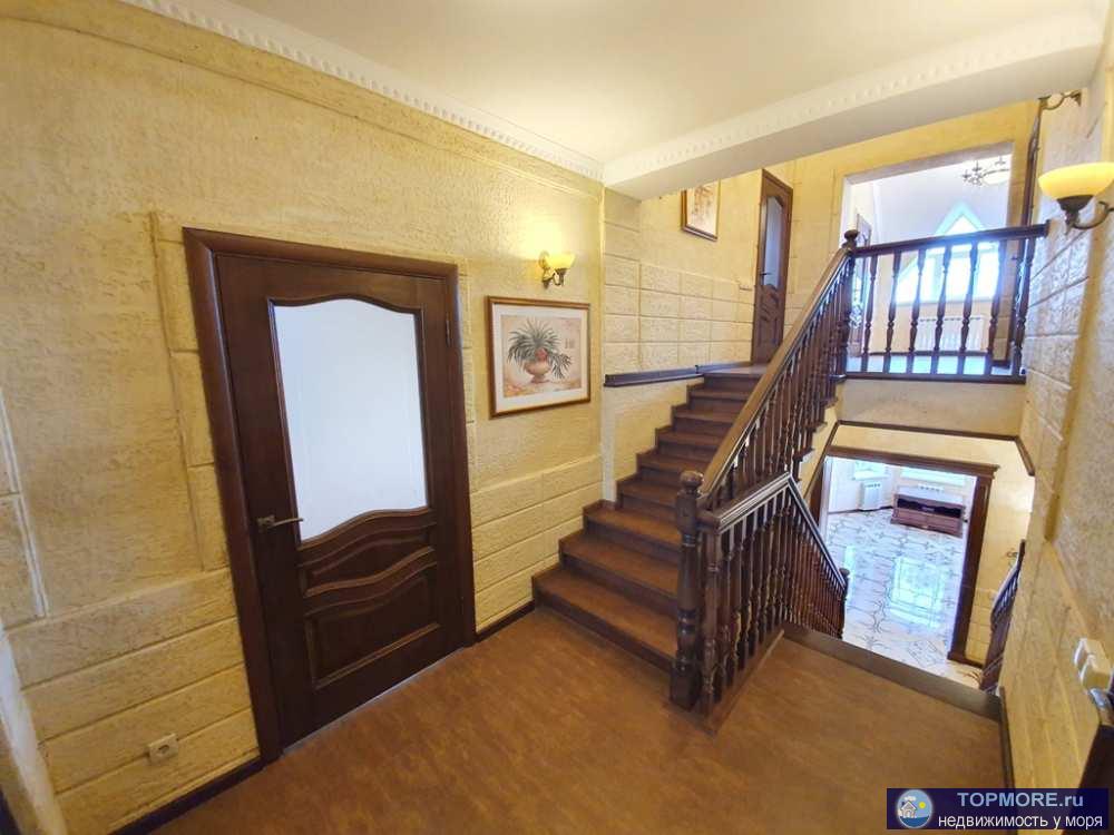Продается шикарное домовладение в Анапе.  Заходи и живи. Ремонт. Мебель. Техника. Все коммуникации.  Очень удобное... - 14
