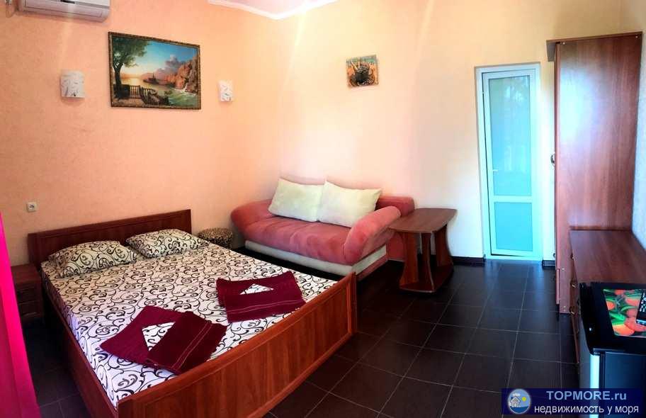 Приглашаем провести семейный отдых в Крыму! Частный пансионат в 3 минутах ходьбы до пляжа - первая линия от моря, на... - 23