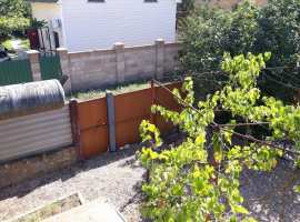 Продам дачу на участке 4 сотки, в районе между с. Орловкой и ПГТ...