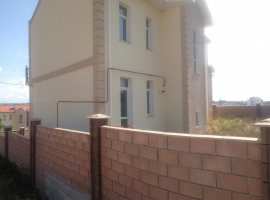 Двух этажный дом по улице Рубежная в районе Казачьей бухты. Общая...