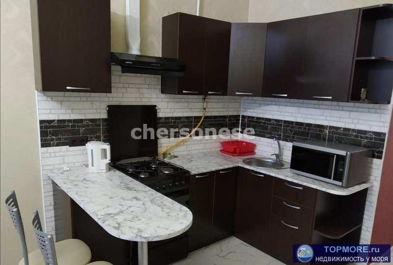 Продается шикарная квартира в самом центре Севастополя на улице Ленина.  Двухкомнатная квартира в доме... - 1