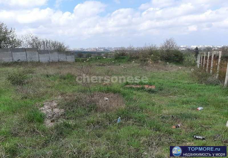 Ровненький участок с хорошим подъездом по асфальту, (грунтовки 100м).    Свет вдоль участка, новый кабель с хорошей...