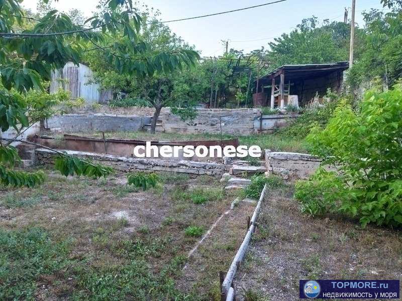 Продается дача 35 кв.м. на участке 6.3 сот в Инкермане, на территории СТ "Радуга", на улице Менжинского....