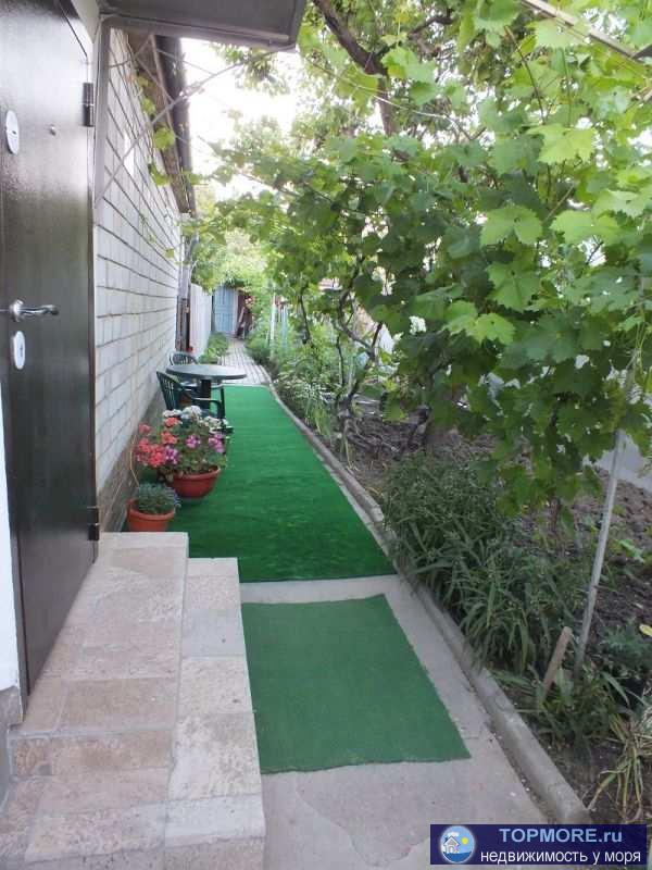 В Феодосии сдам 2-комнатный дом без хозяев посуточно. Дом без хозяев, без других отдыхающих с отдельным двором....