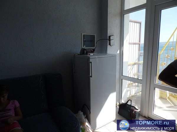 1-комнатная квартира в Феодосии выходом и видом на море, пляж 10 - 20 метрах. 2-й этаж 3-х этажного строения.... - 2