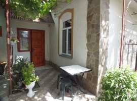 Благоустроеннный 2 комнатный дом в домовладении. В  доме имеется -...