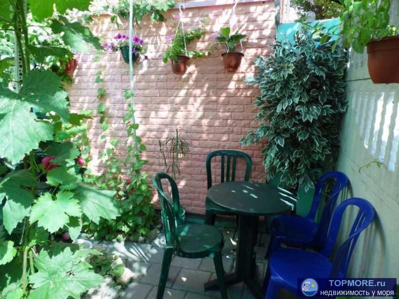 Минимальный срок проживания 5 суток.  Каждый этаж - как 1-комнатная квартира:  комната, кухня, санузел, кондиционер,...