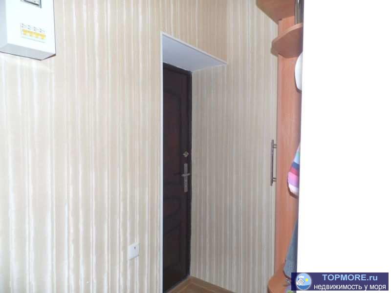 До моря 5 - 6 минут. Пляжи ближайшие галечные. До песчаного 8 - 9 минут вдоль по набережной.  Спальные места - на... - 1