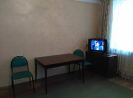 Сдается брежневка в Балаклаве. Комнаты смежные. Застекленный...