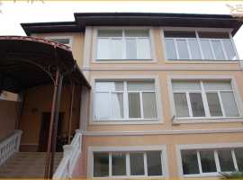 Продажа домовладения в центре Ялты. Общая площадь дома 338 кв.м....